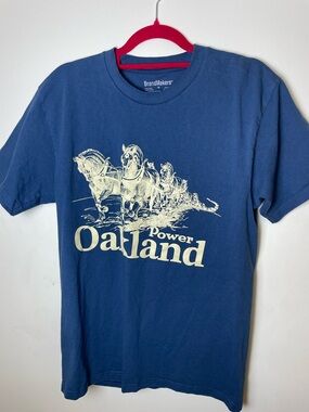 Oakland Power Graphic T-Shirt - Navy. Size M